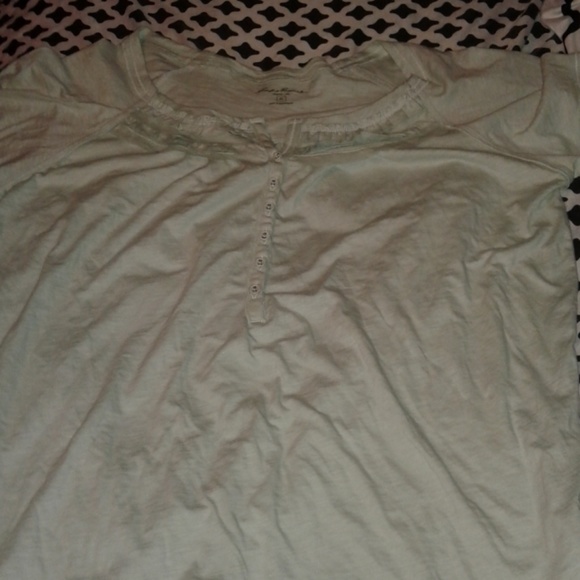 Light green blouse - Picture 1 of 1